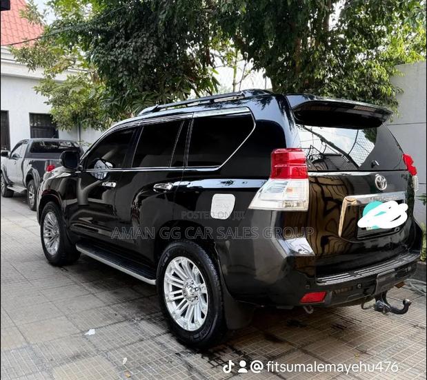 Toyota Land Cruiser 2014 Black