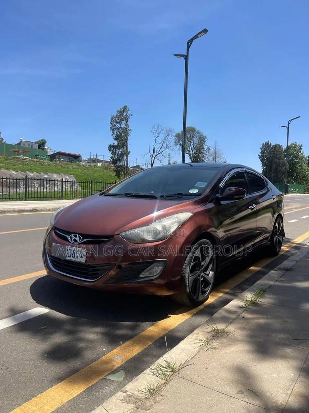 Hyundai Avante 2013 Brown