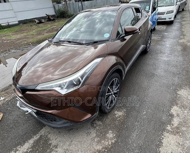Toyota C-HR 2017 Brown