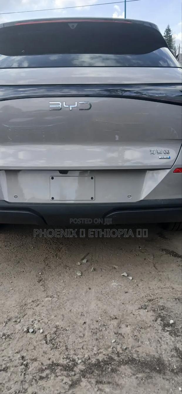 New BYD Sealion 06 EV 2025 Off white