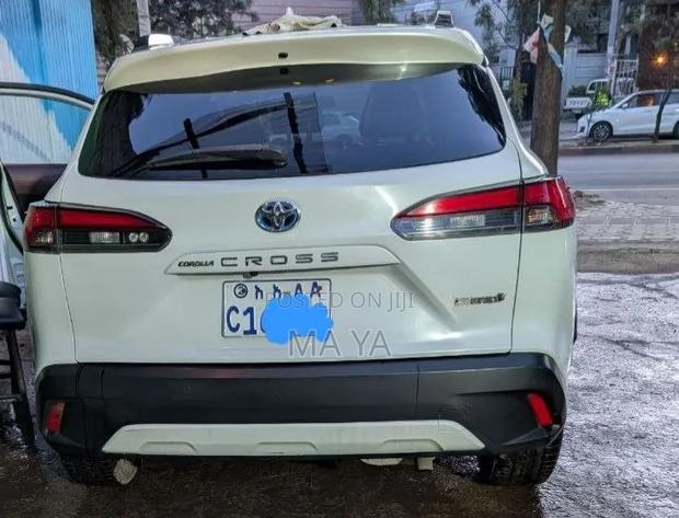 Toyota Corolla Cross 2023 White