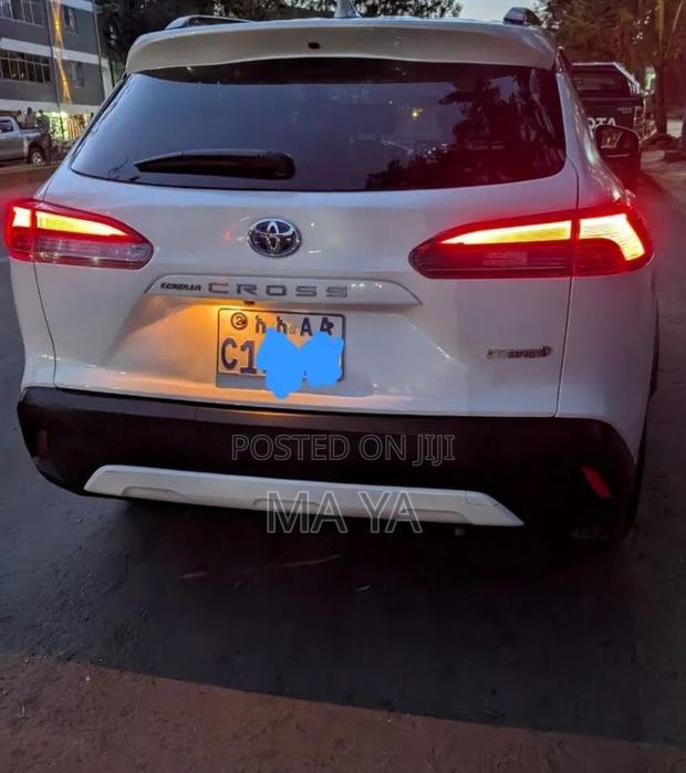 Toyota Corolla Cross 2023 White