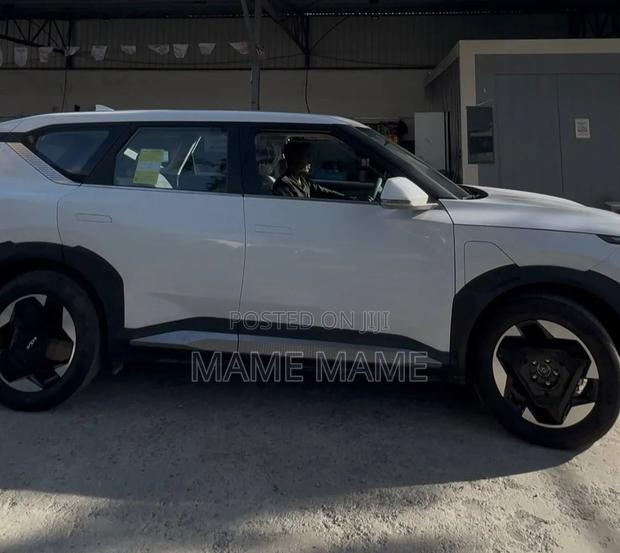 New Kia EV5 2025 White