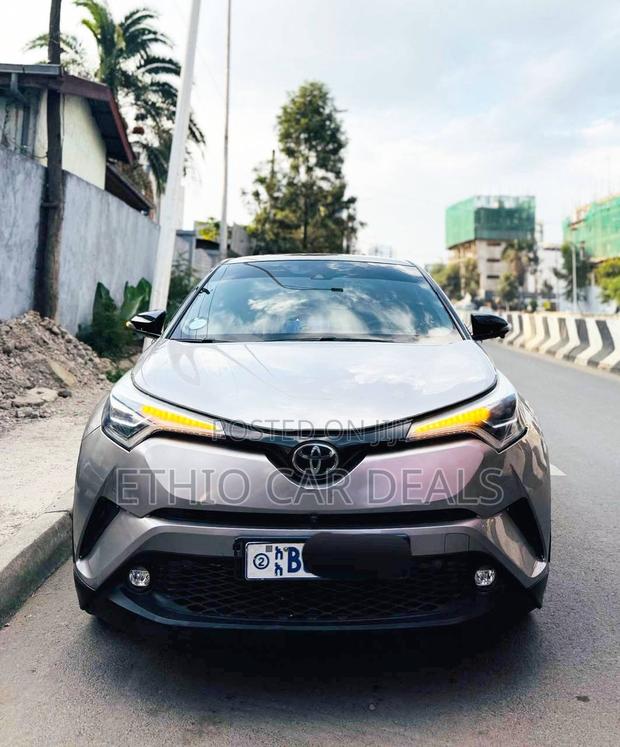 Toyota C-HR 2018 Silver