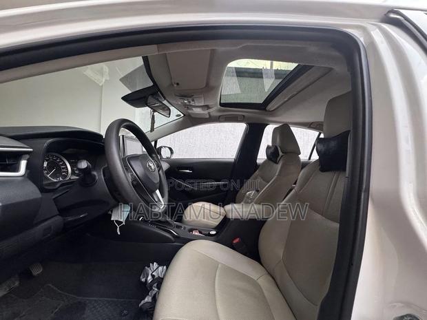 Toyota Corolla 2022 White