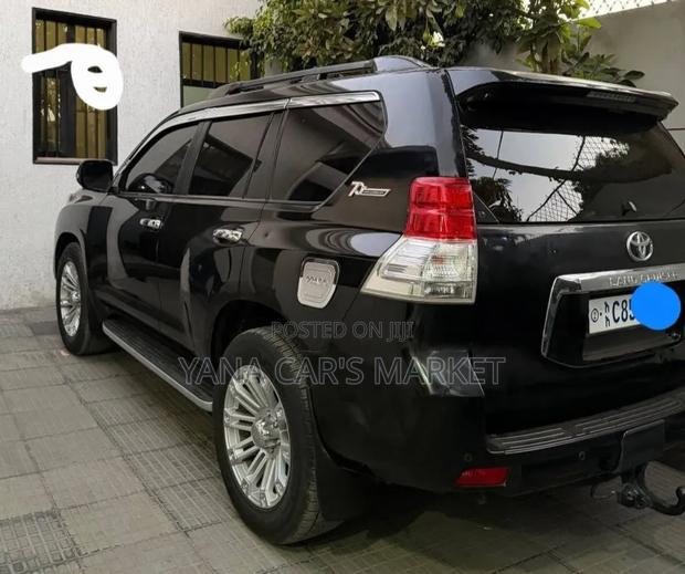 Toyota Land Cruiser Prado 2014 Black