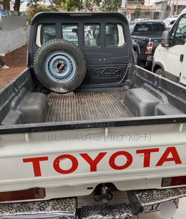 Toyota Land Cruiser 2008