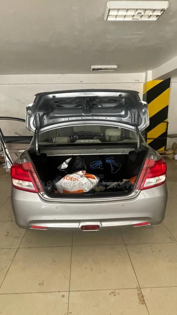 Suzuki Dzire 2021 Silver