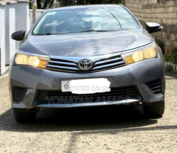 Toyota Corolla 2016 Gray