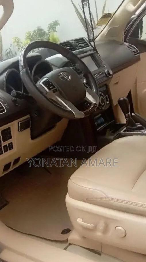 Toyota Land Cruiser Prado 2013 Black
