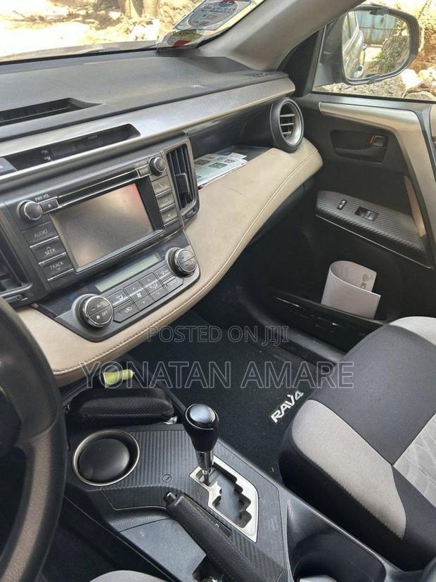 Toyota RAV4 2015 Brown