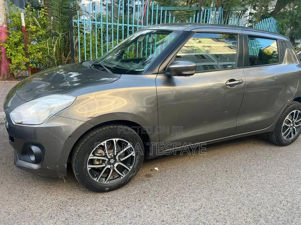 Suzuki Swift RS 2021 Gray