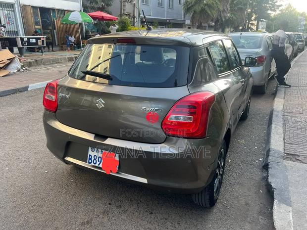 Suzuki Swift RS 2021 Gray