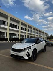 Peugeot 5008 2022 White for sale