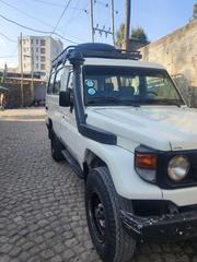 Toyota Land Cruiser 2006 White for sale