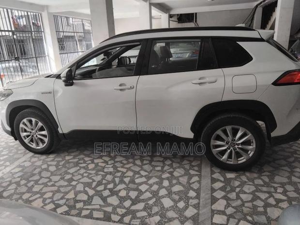 Toyota Corolla 2022 White