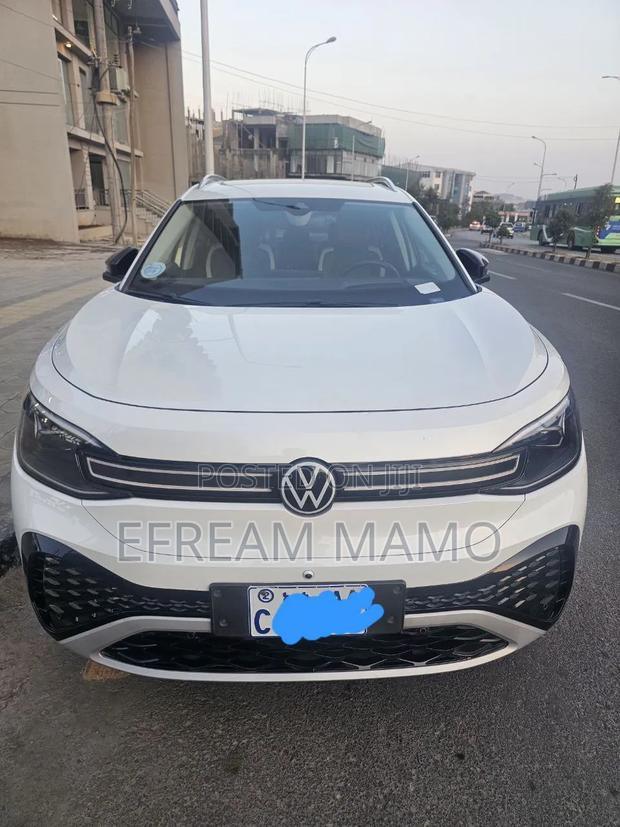 Volkswagen ID.6 2024 White