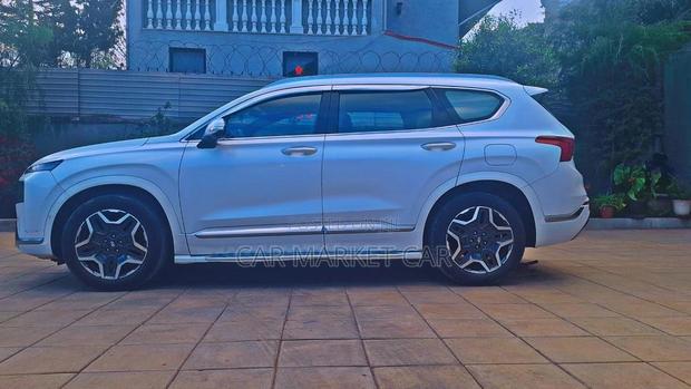Hyundai Santa Fe Hybrid Limited AWD 2023 White