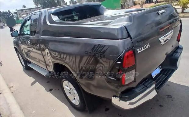 Toyota Hilux 2017 Black