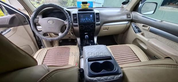 Toyota Land Cruiser Prado 2005 Silver