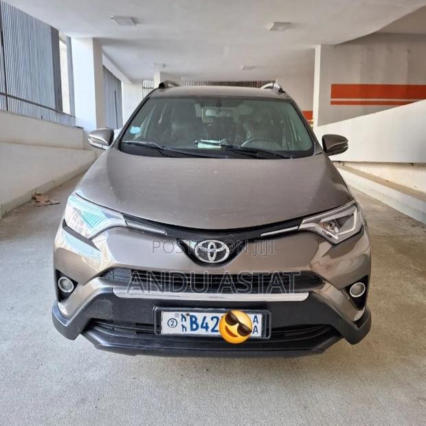 Toyota RAV4 2016 Brown