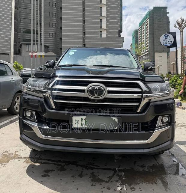 Toyota Land Cruiser 4.5 V8 VXR 2020 Black