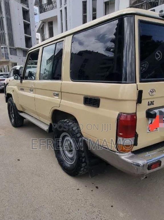 Toyota Land Cruiser 2013 Beige