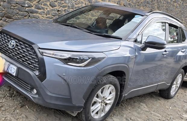 Toyota Corolla Cross Hybrid 2024