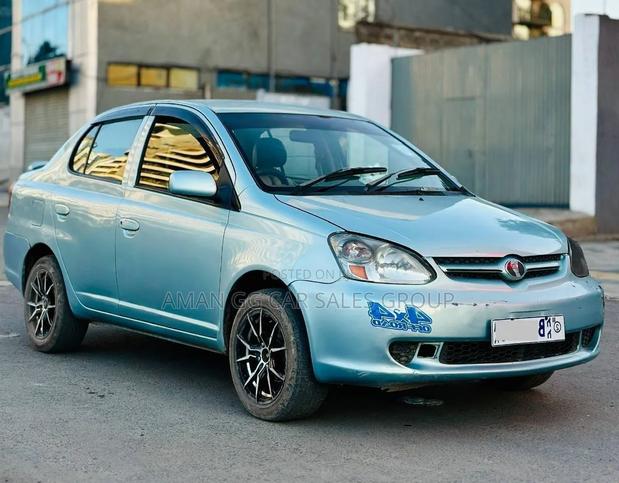 Toyota Platz 2005 Blue