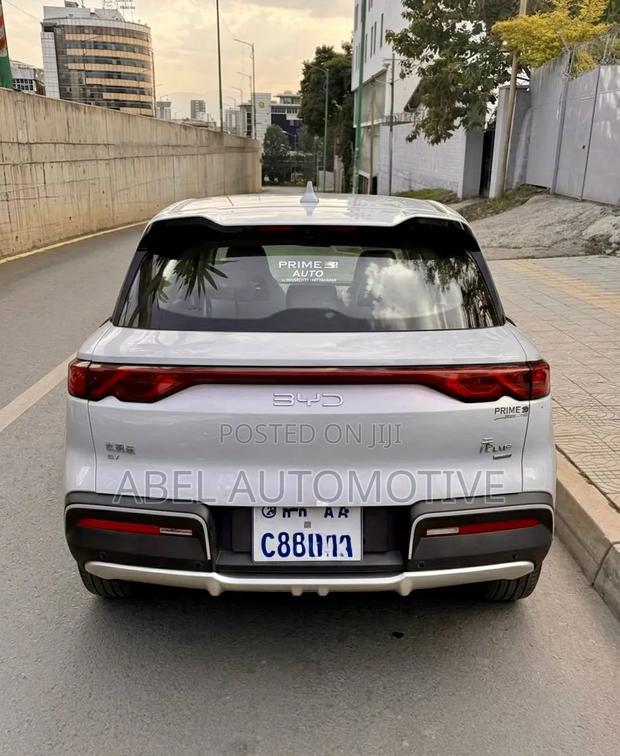 BYD Yuan Up 45 kWh FWD 2024 White