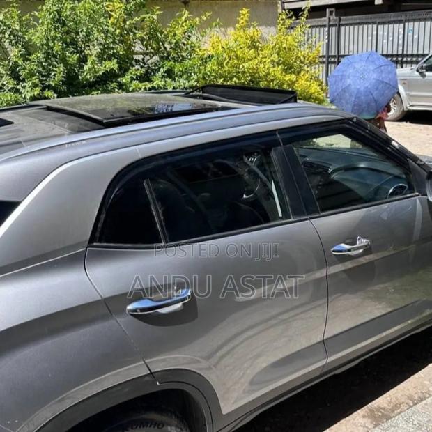 Hyundai Creta 2024 Silver