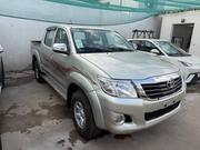 Toyota Hilux SR5 4x4 2014 Gold for sale