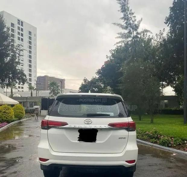 Toyota Fortuner 2019 White