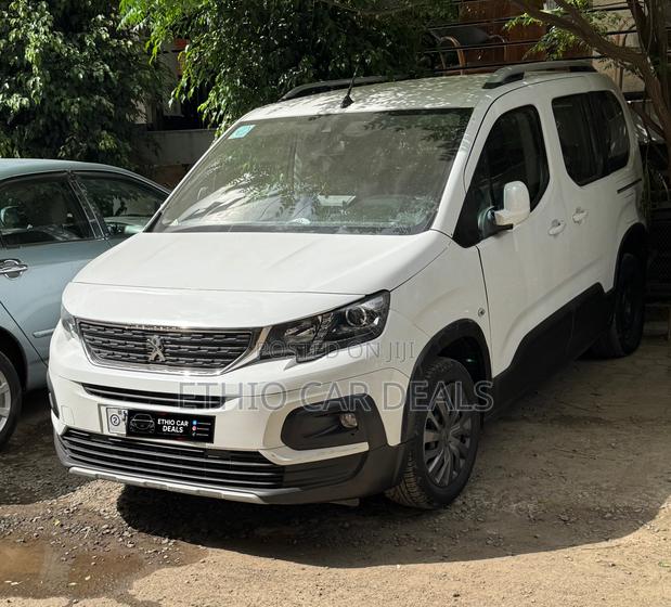 Peugeot Partner 2020 White