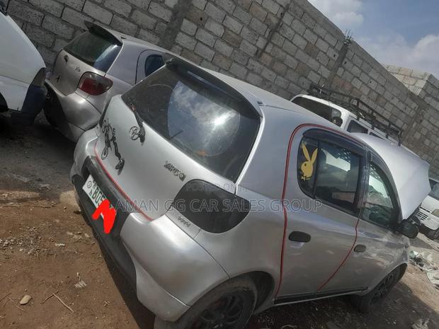 Toyota Yaris 2001 Silver