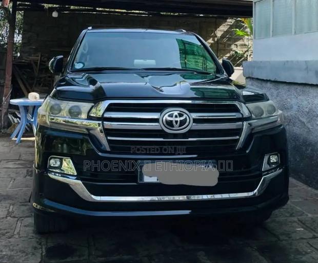 Toyota Land Cruiser 2009 Black