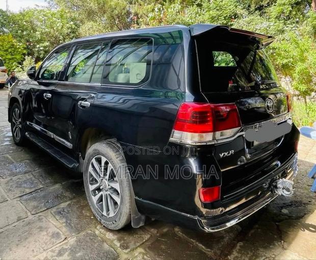 Toyota Land Cruiser 2009 Black