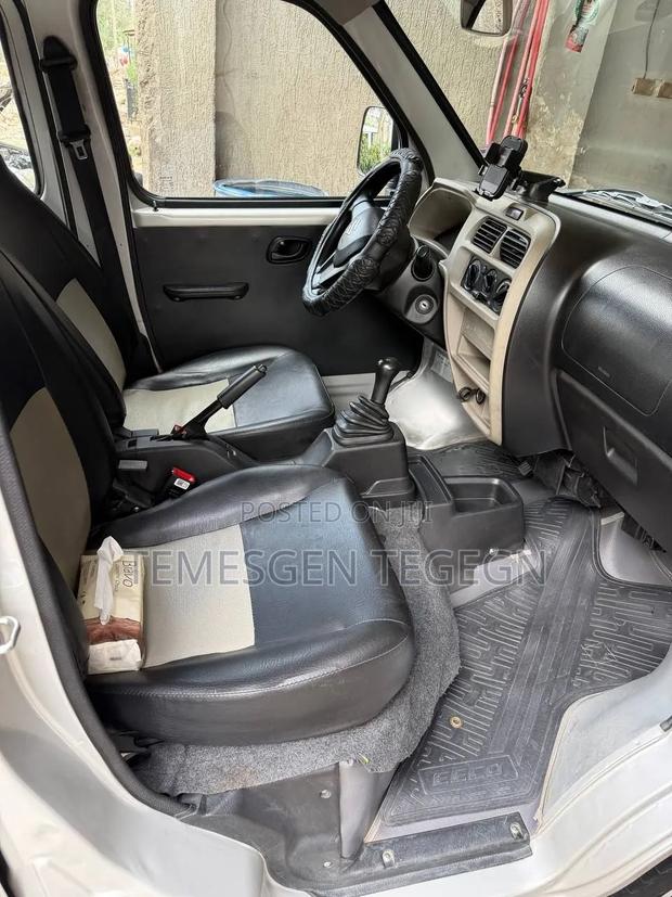 Suzuki Eeco 2025 White