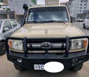 Toyota Land Cruiser 2013 Gold for sale