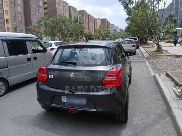 Suzuki Swift 2020 Gray