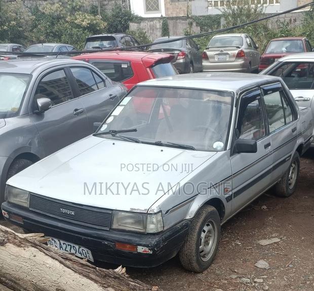 Toyota Corolla 1.3 1984 Silver
