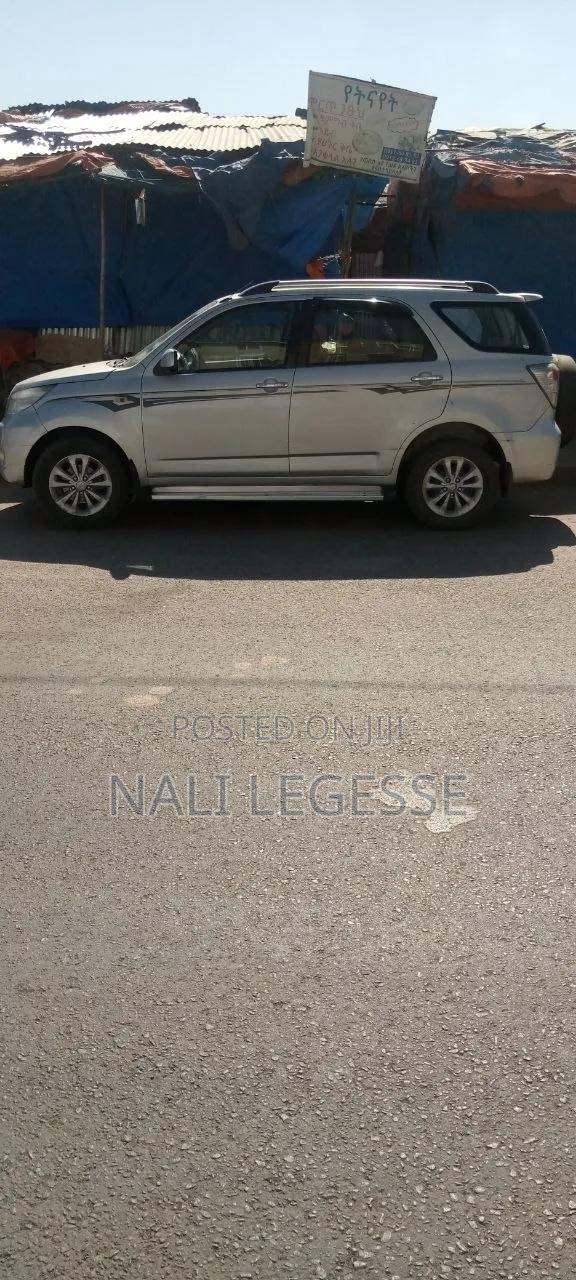 Daihatsu Terios 1.5i 4x4 Automatic 2011 Silver