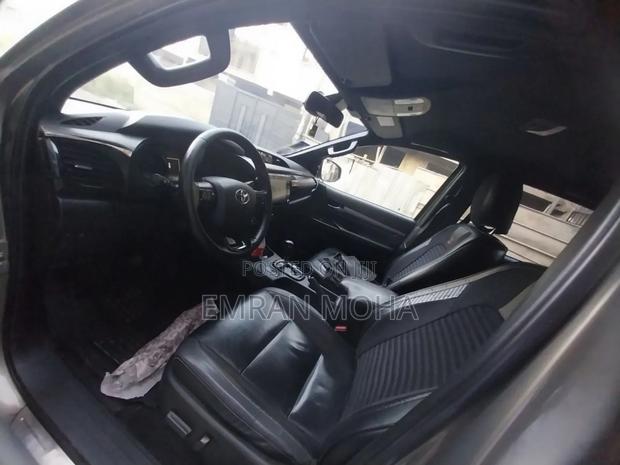 Toyota Hilux 2021 Gray