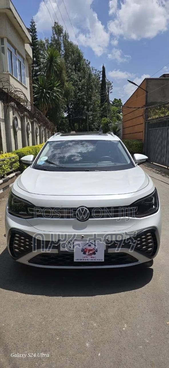 Volkswagen ID.6 2023 White