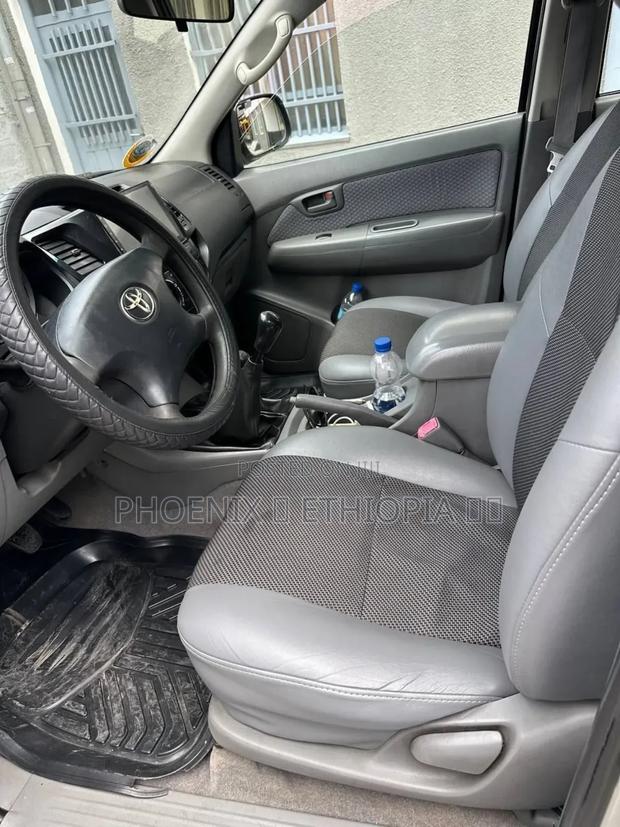 Toyota Hilux 2008 Beige