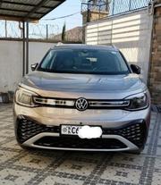 Volkswagen ID.6 2025 Gold for sale