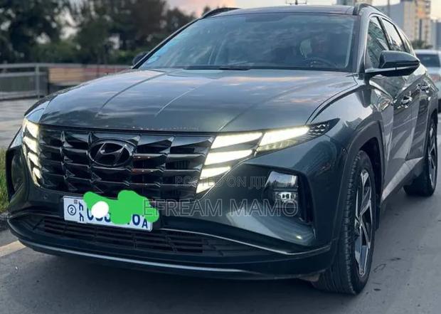 Hyundai Tucson 2022 Gray