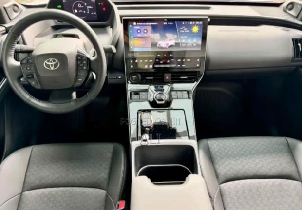 New Toyota bZ4X 2025 White