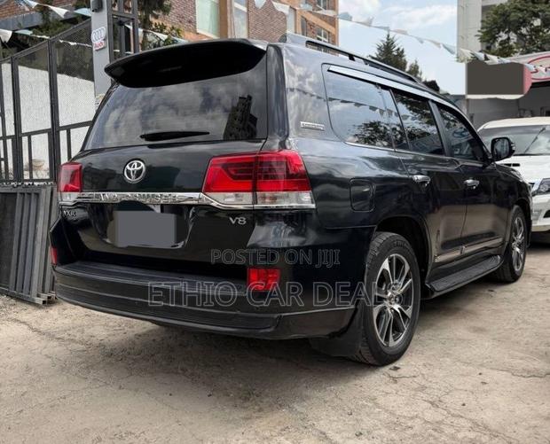 Toyota Land Cruiser 4.5 V8 GXR 2020 Black