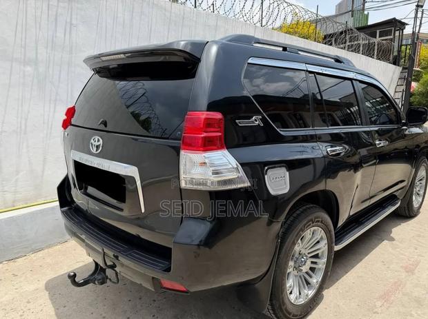 Toyota Land Cruiser Prado 2014 Burgundy